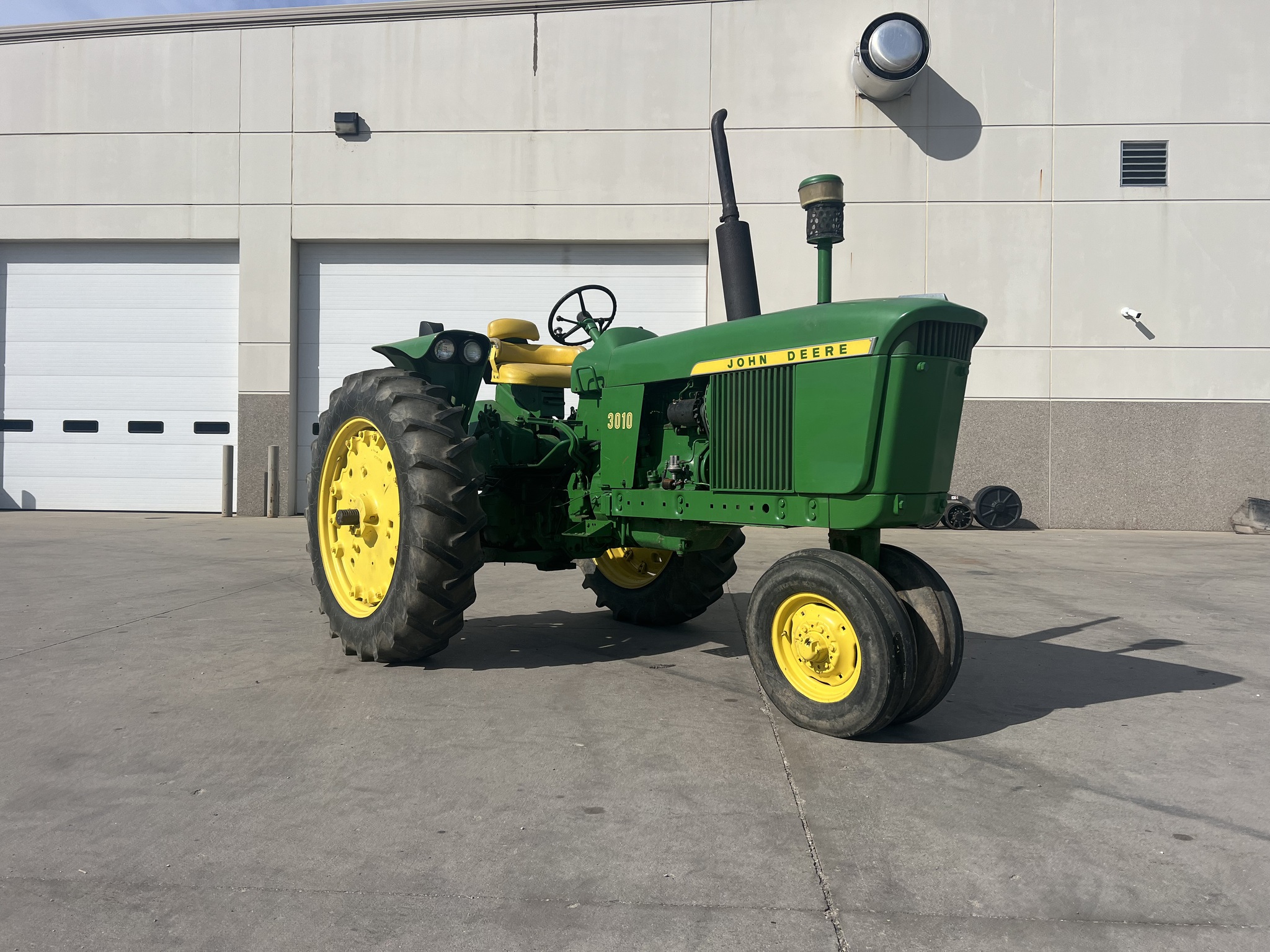 1963 John Deere 3010 Image 1