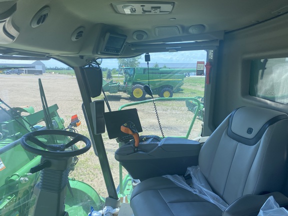 2024 John Deere X9 1100 - Photo22