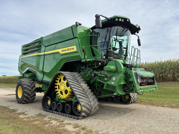  John Deere X9 1100