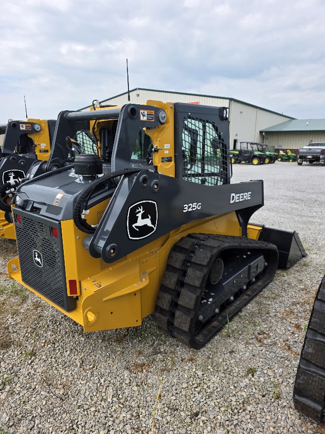 2024 John Deere 325G Image 3