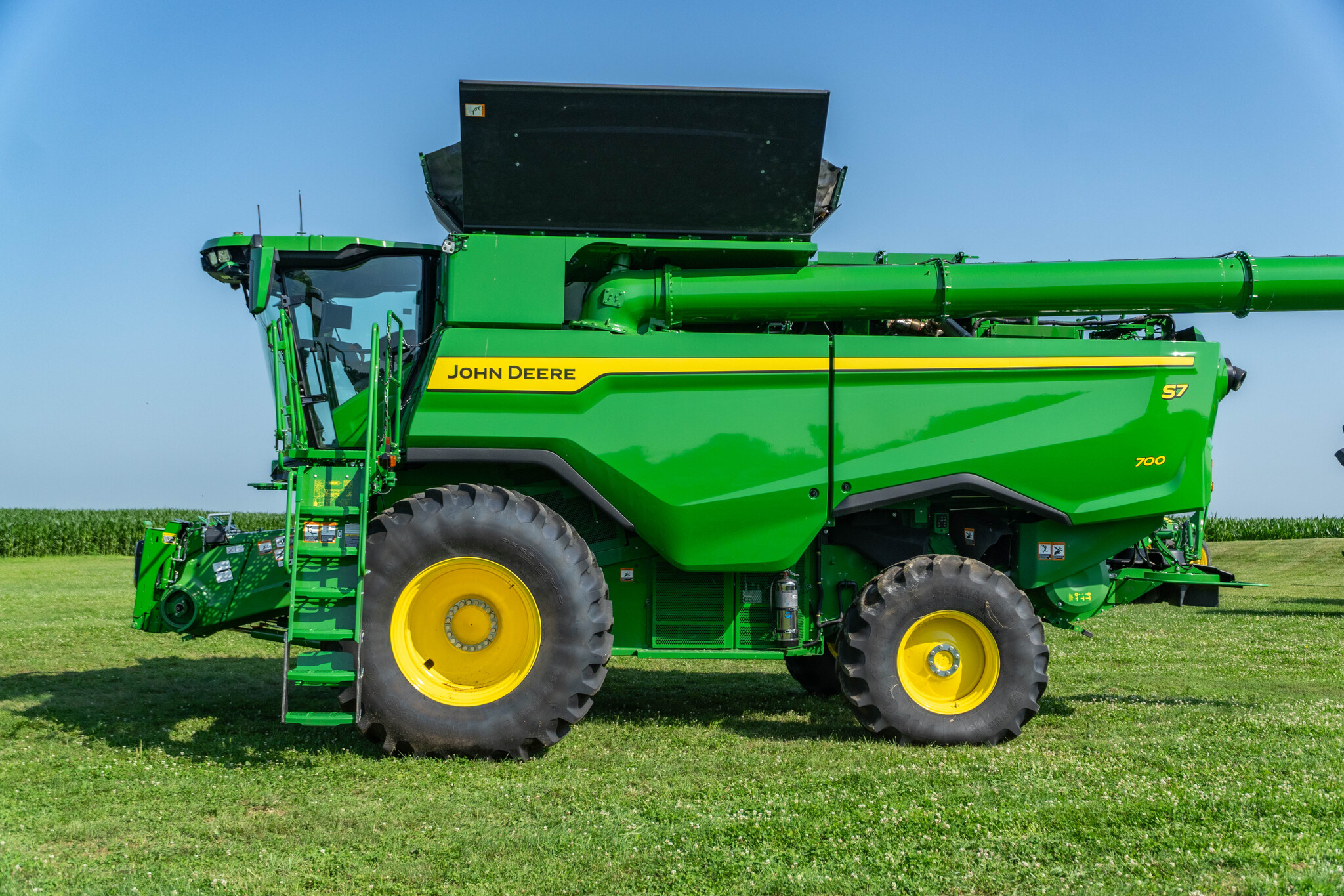 Used 2025 John Deere S7 700 Combines at Koenig Equipment in Urbana, OH - PhotoXL1