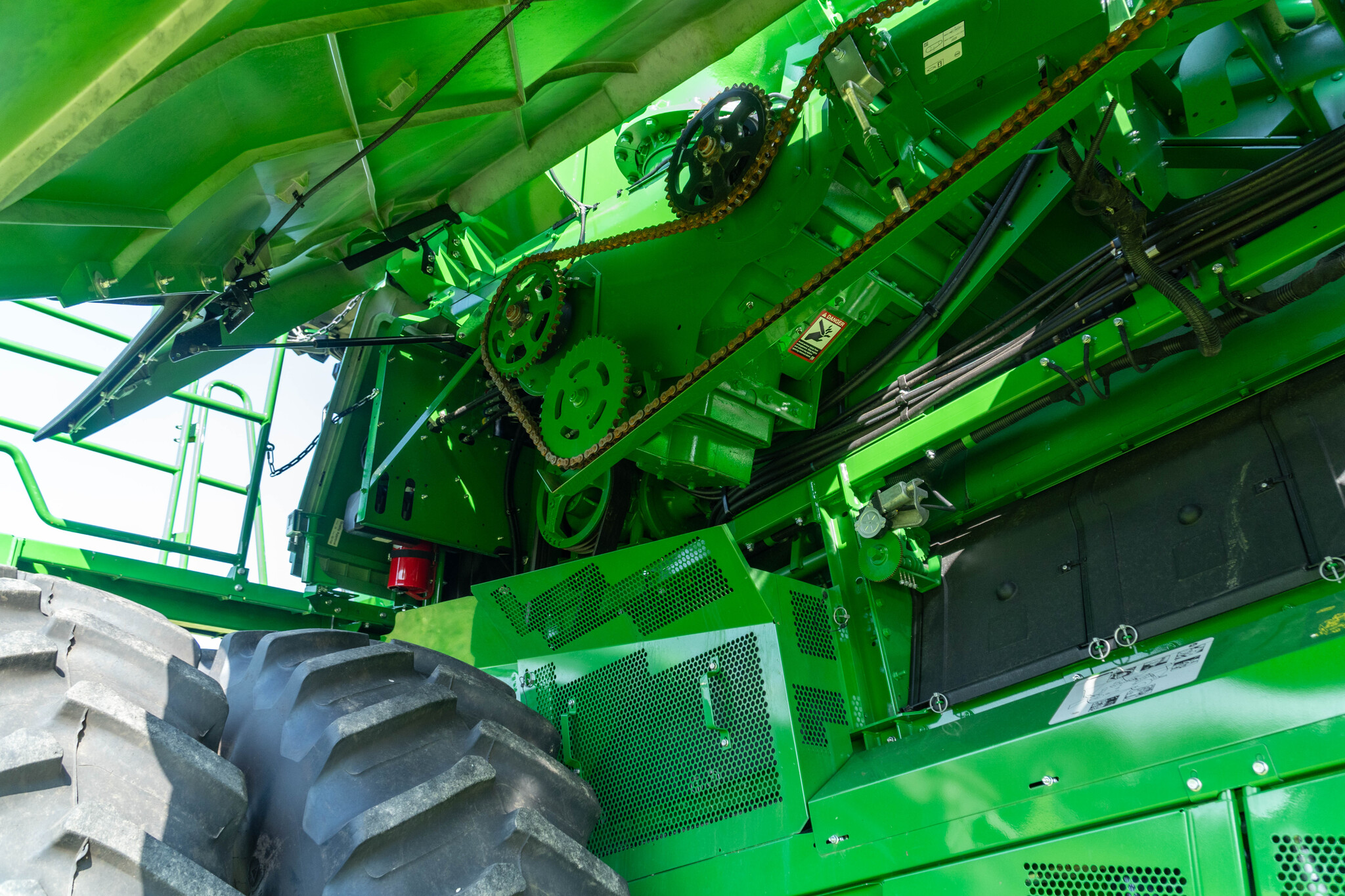 Used 2025 John Deere S7 700 Combines at Koenig Equipment in Urbana, OH - PhotoXL27
