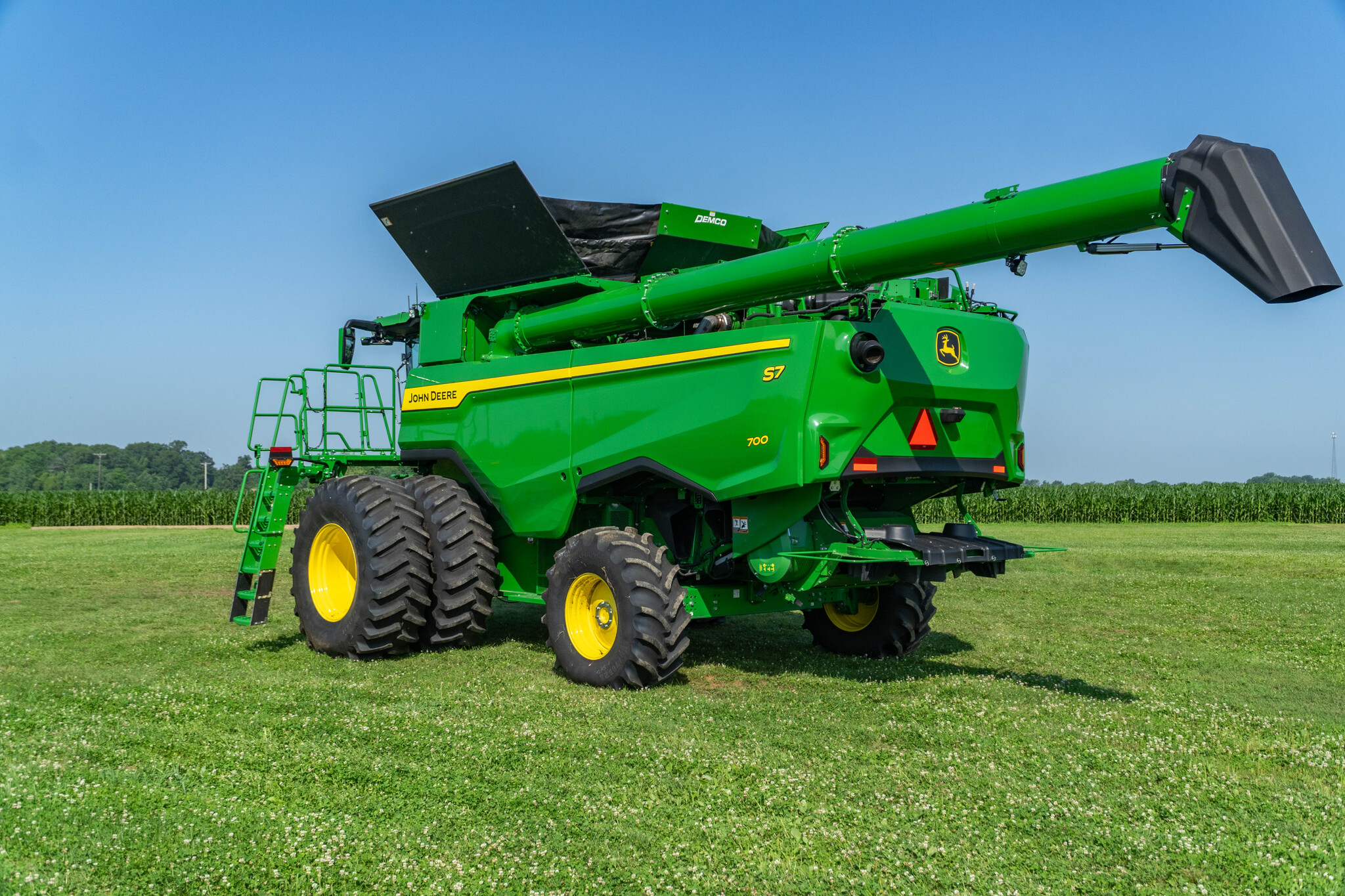 Used 2025 John Deere S7 700 Combines at Koenig Equipment in Urbana, OH - PhotoXL2