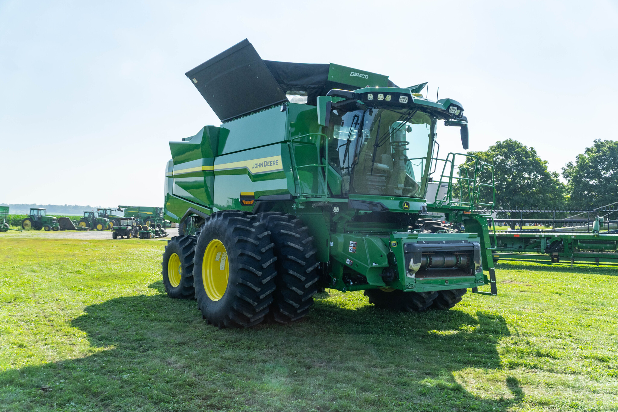 Used 2025 John Deere S7 700 Combines at Koenig Equipment in Urbana, OH - PhotoXL6