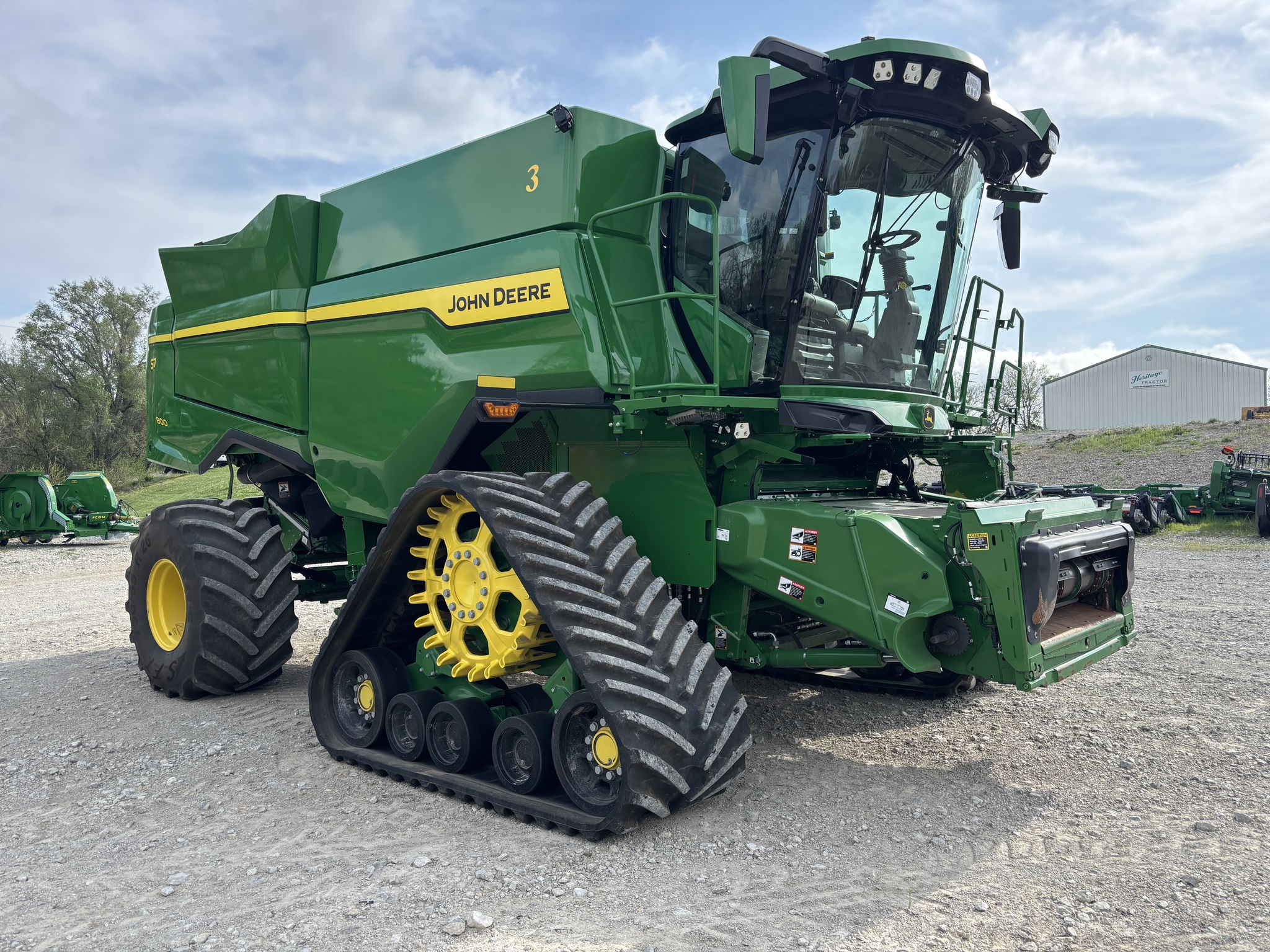  2025 John Deere S7 800 at Heritage Tractor in Atchison, KS