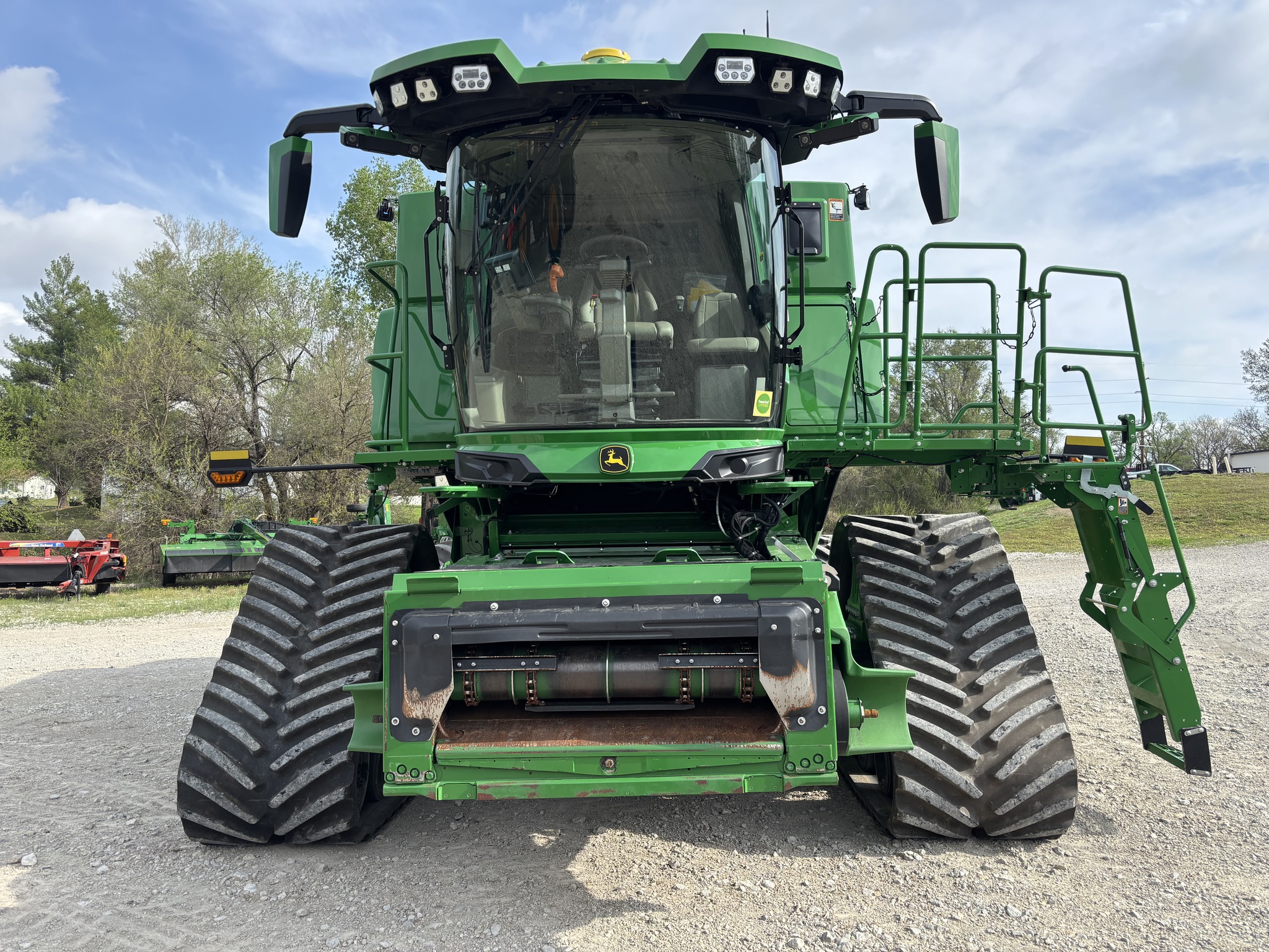  2025 John Deere S7 800 at Heritage Tractor in Atchison, KS