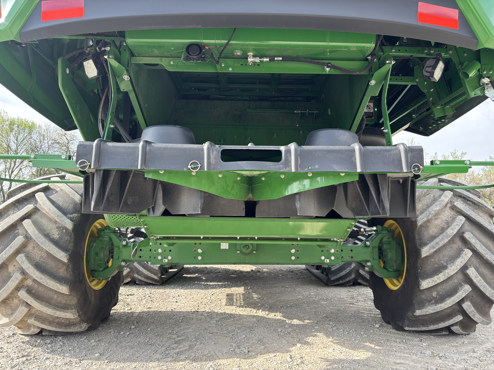  2025 John Deere S7 800 at Heritage Tractor in Atchison, KS