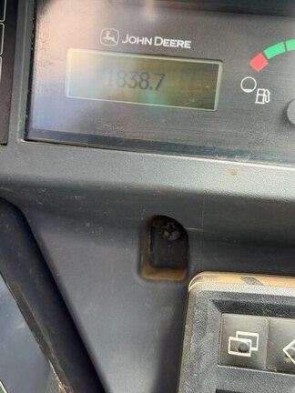 2021 John Deere 331G Photo 2