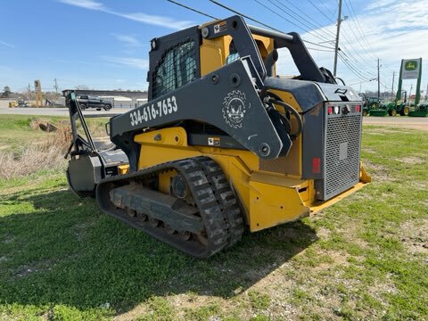 2021 John Deere 331G Photo 7