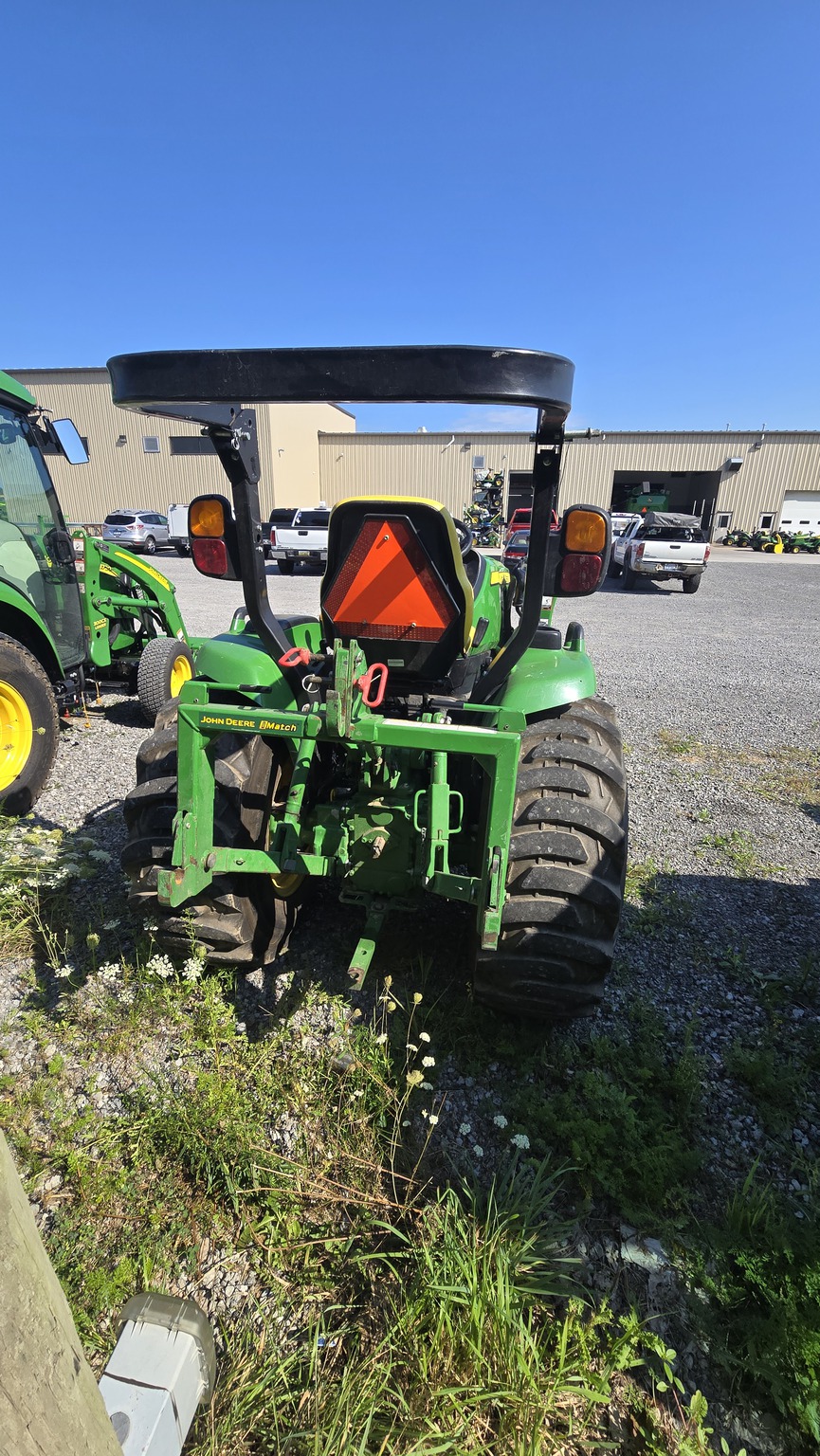 2014 John Deere 3039R Image 5