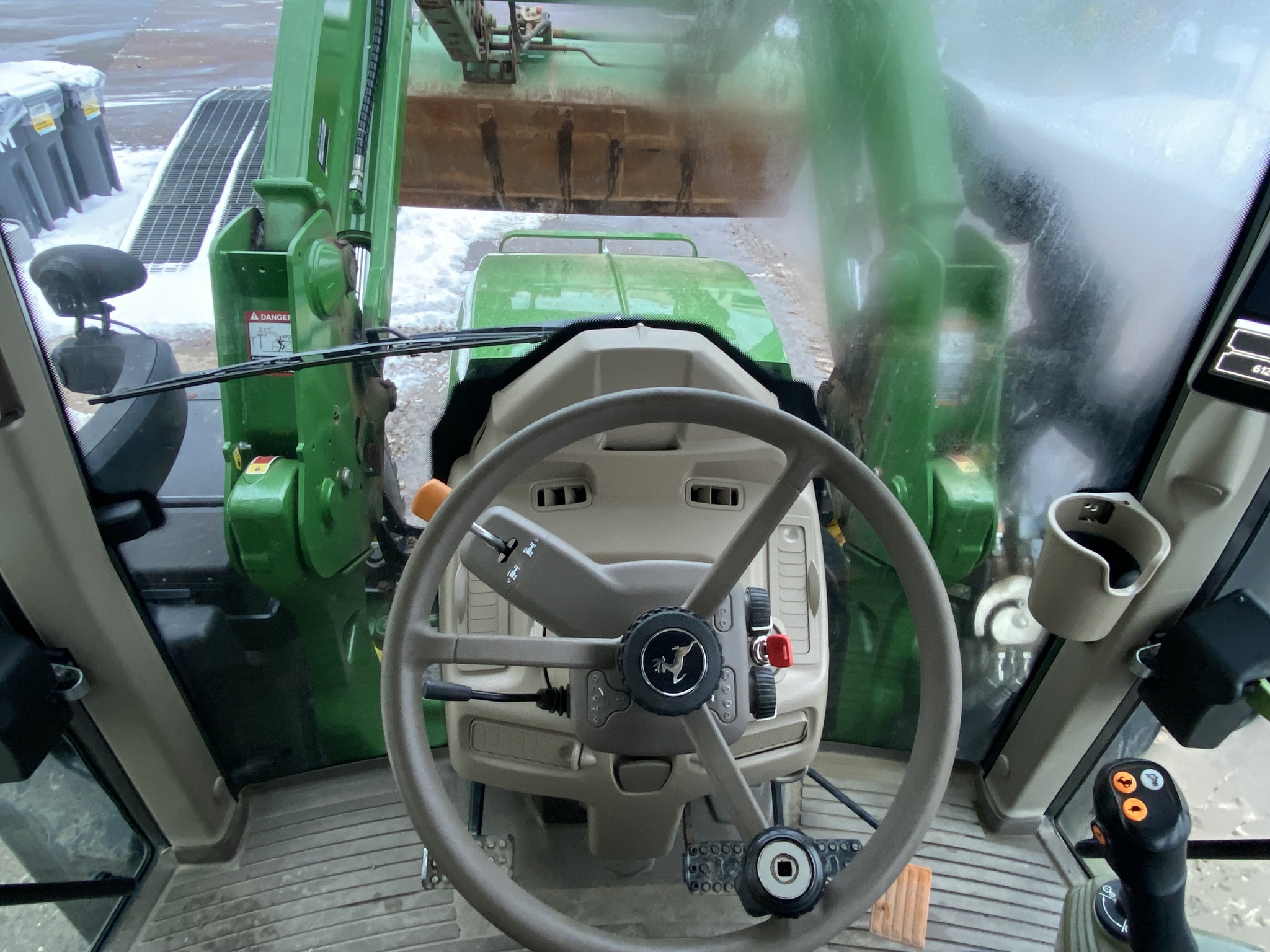 2021 John Deere 6120M Image 7