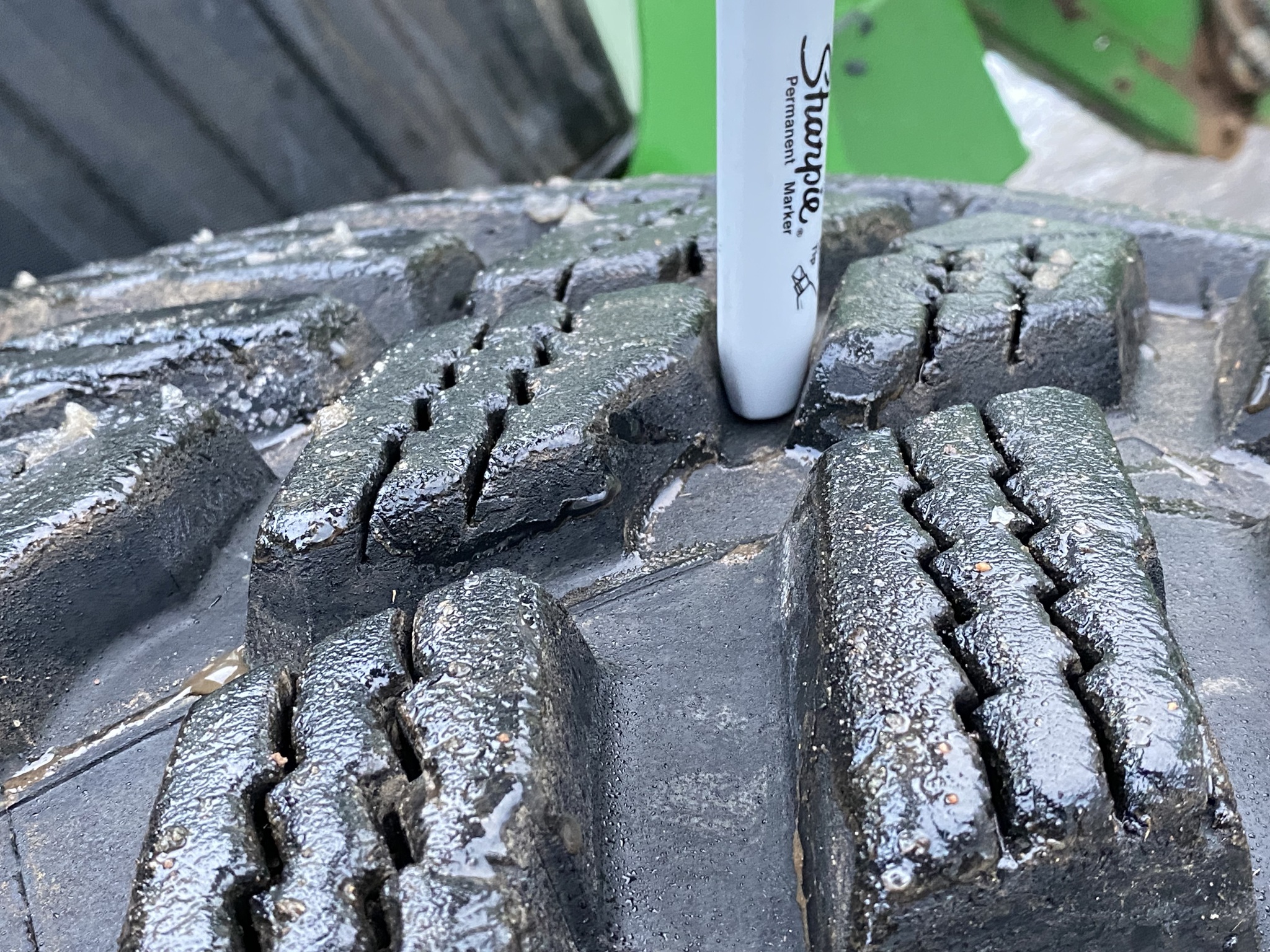 2021 John Deere 6120M Image 11