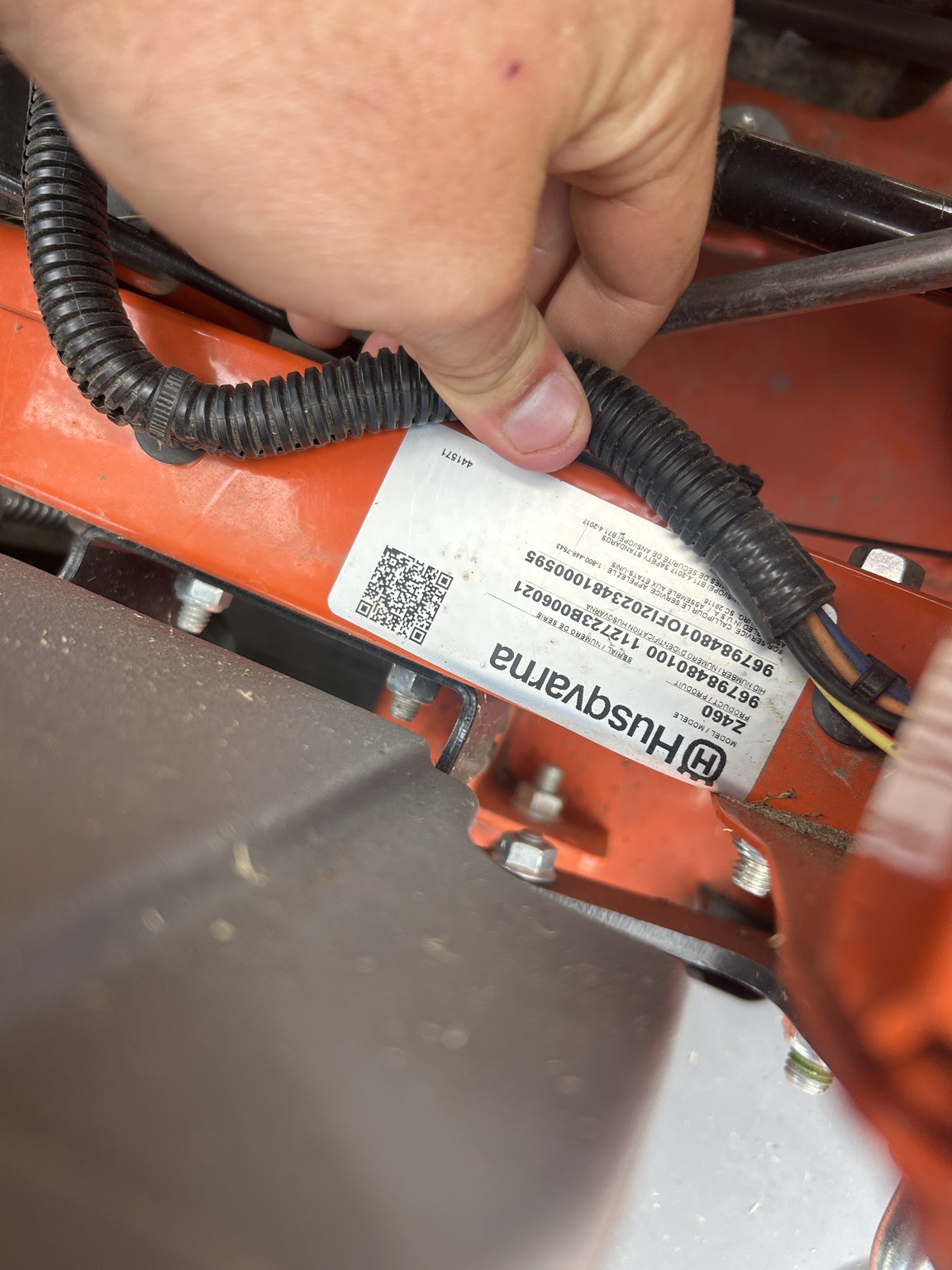 2023 Husqvarna ZTR460 Image 8