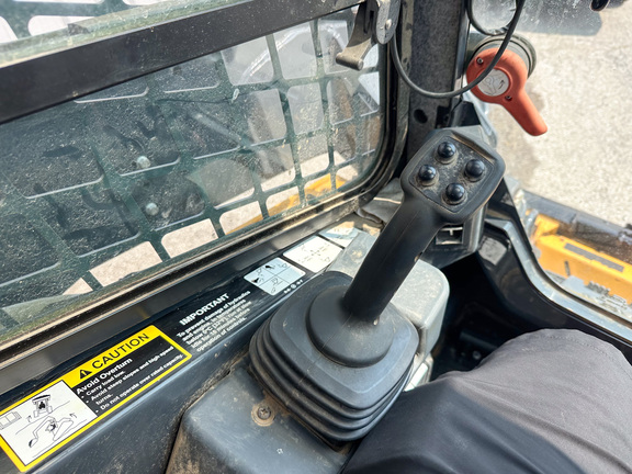 2019 John-Deere 333G
