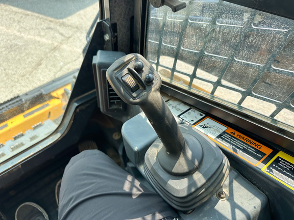 2019 John-Deere 333G