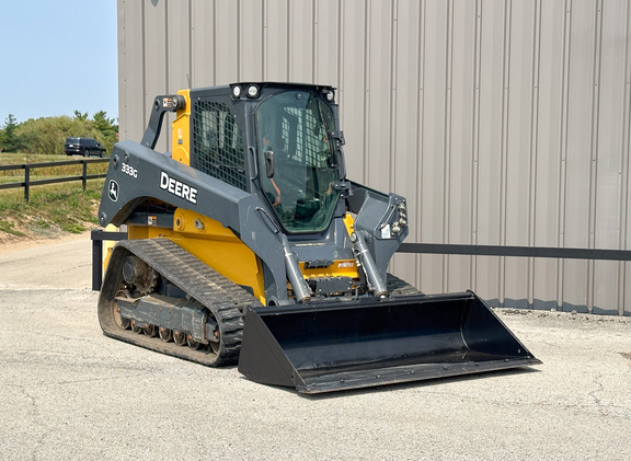 2019 John-Deere 333G