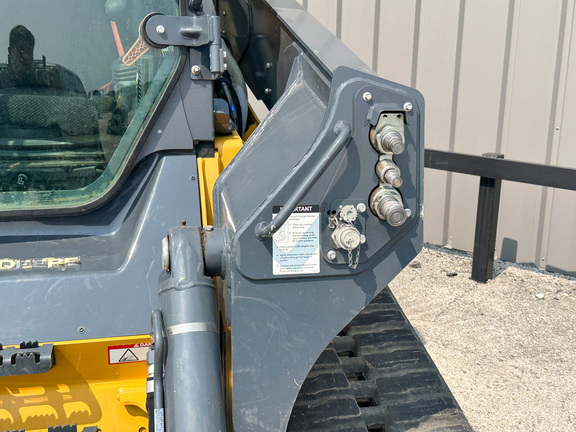 2019 John-Deere 333G