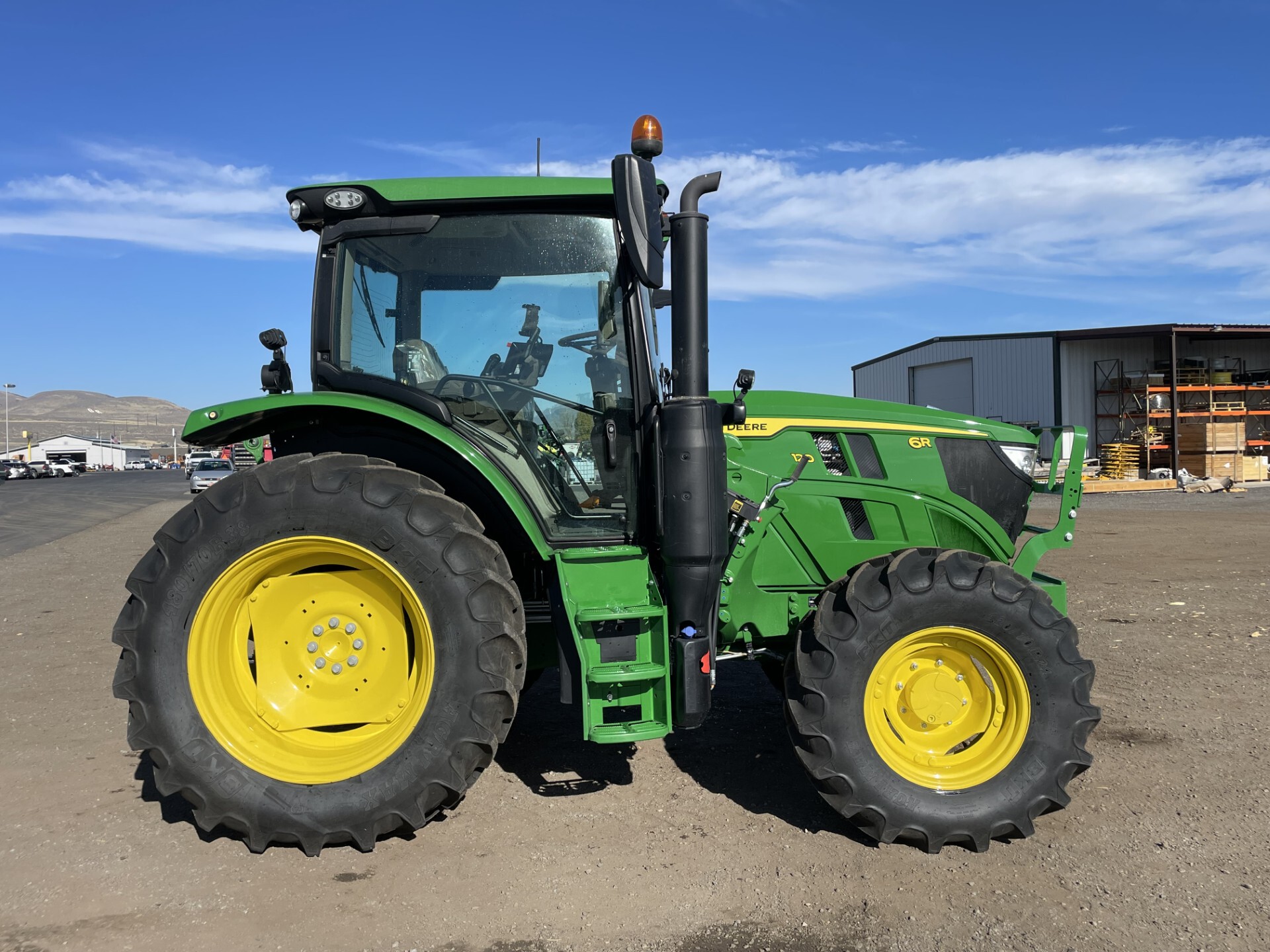 2025 John Deere 6R 120 Image 4