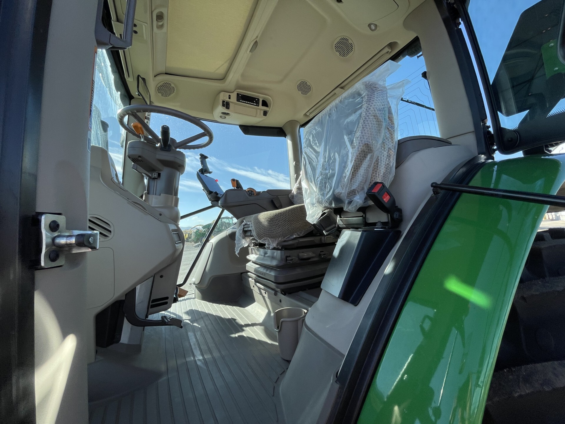 2025 John Deere 6R 120 Image 21