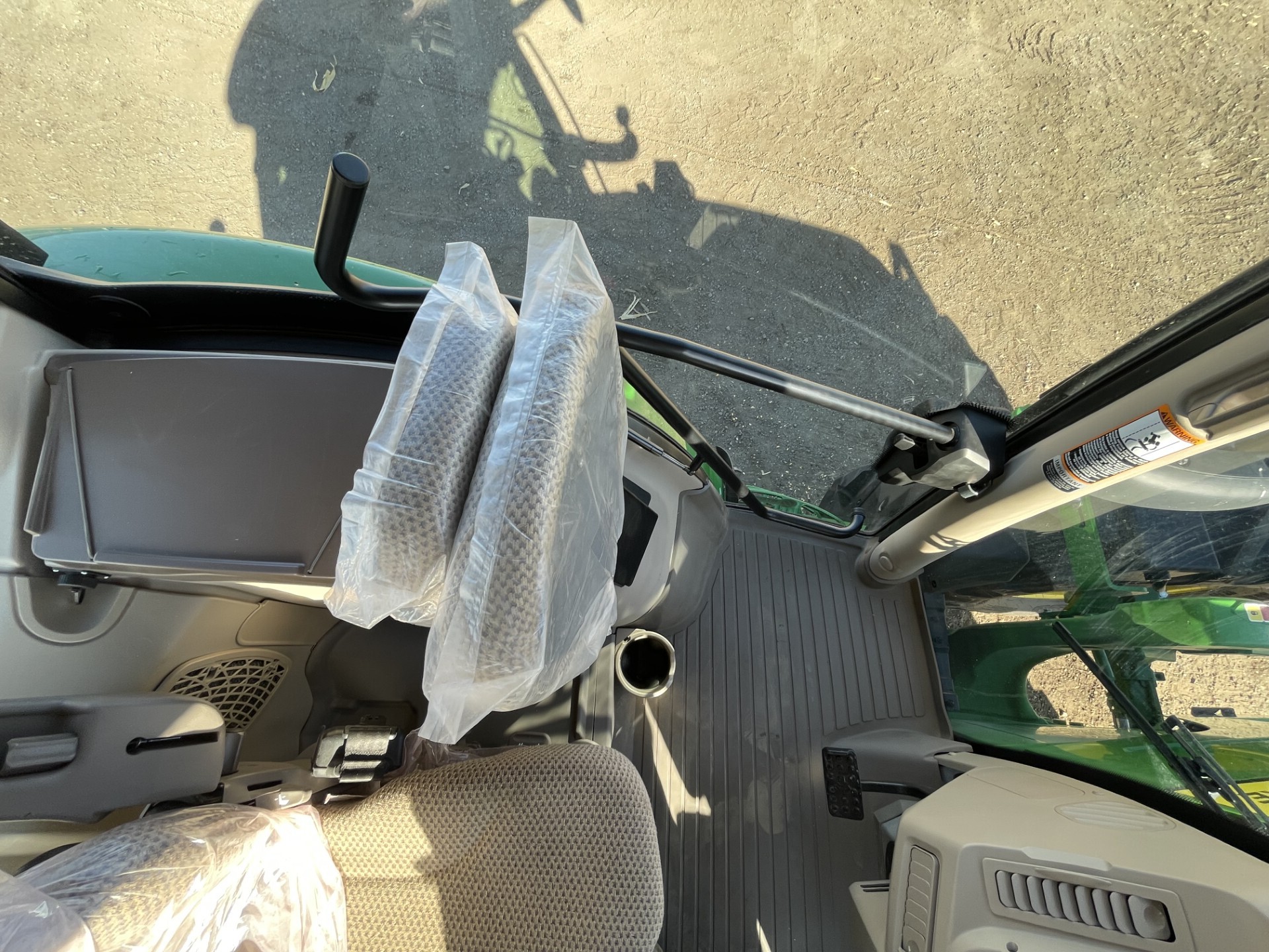 2025 John Deere 6R 120 Image 26