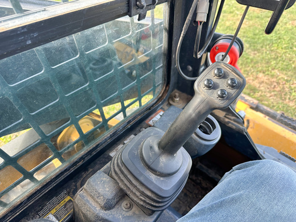 2023 John-Deere 317G