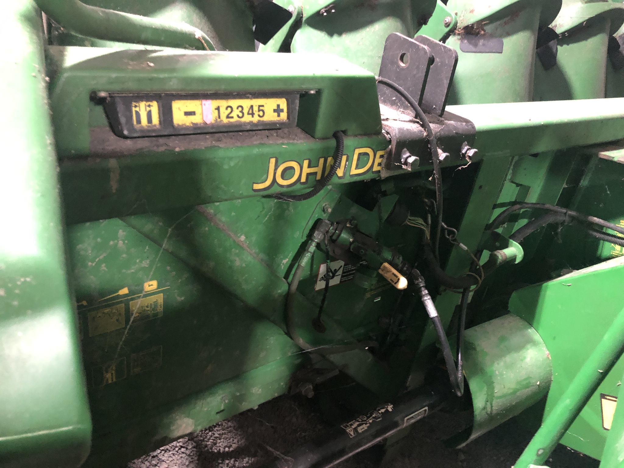 2003 John Deere 693 Image 1