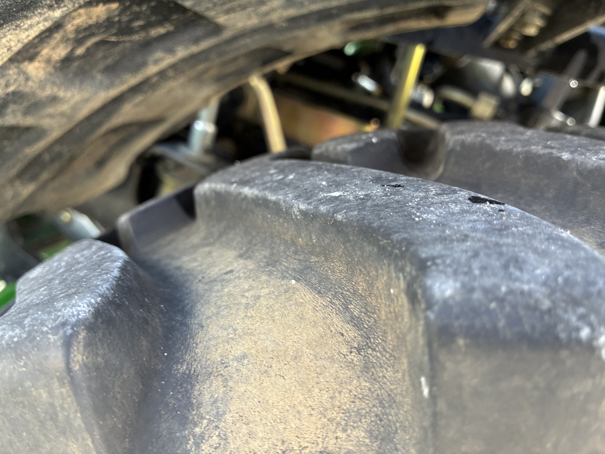 2012 John Deere 1023E Image 11