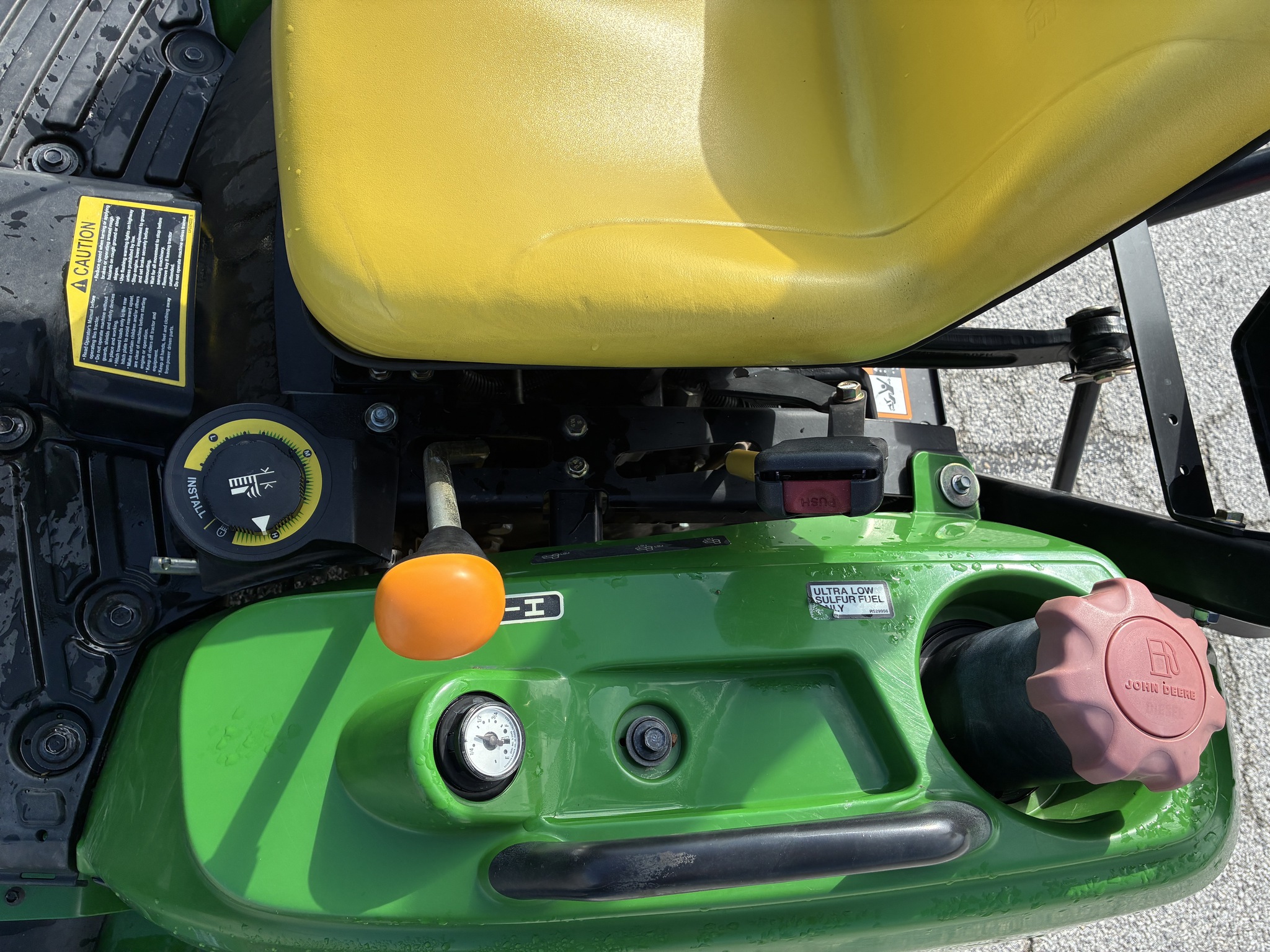 2012 John Deere 1023E Image 14