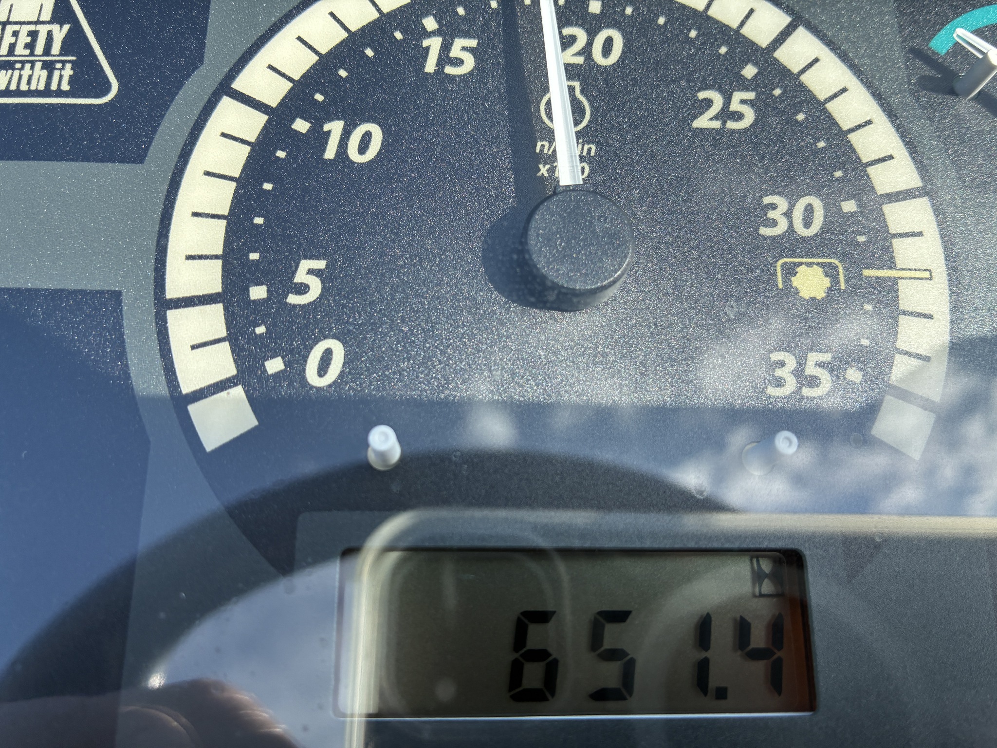 2012 John Deere 1023E Image 17