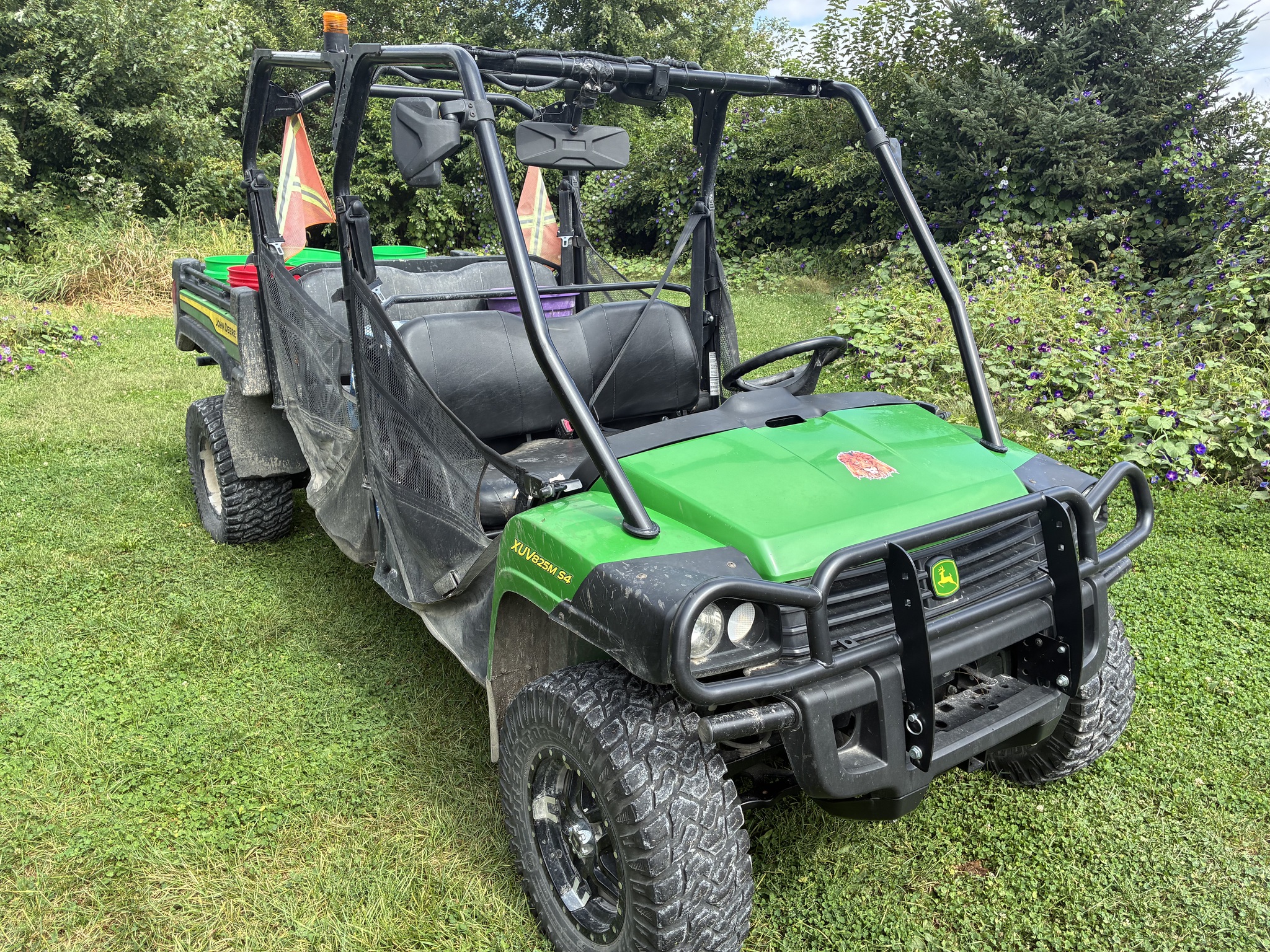 2023 John Deere XUV 825M Image 1