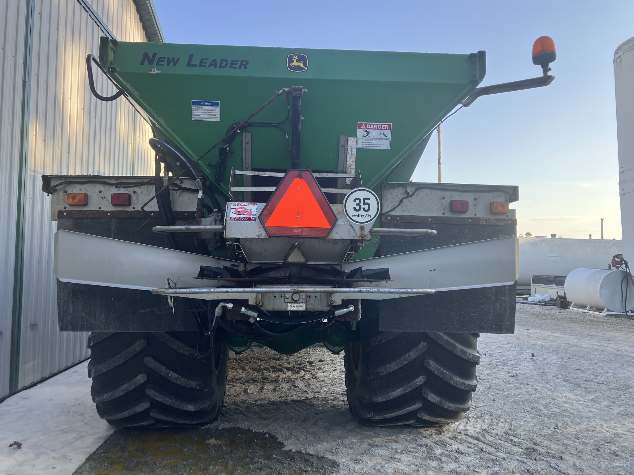 2016 John Deere F4365 Image 4