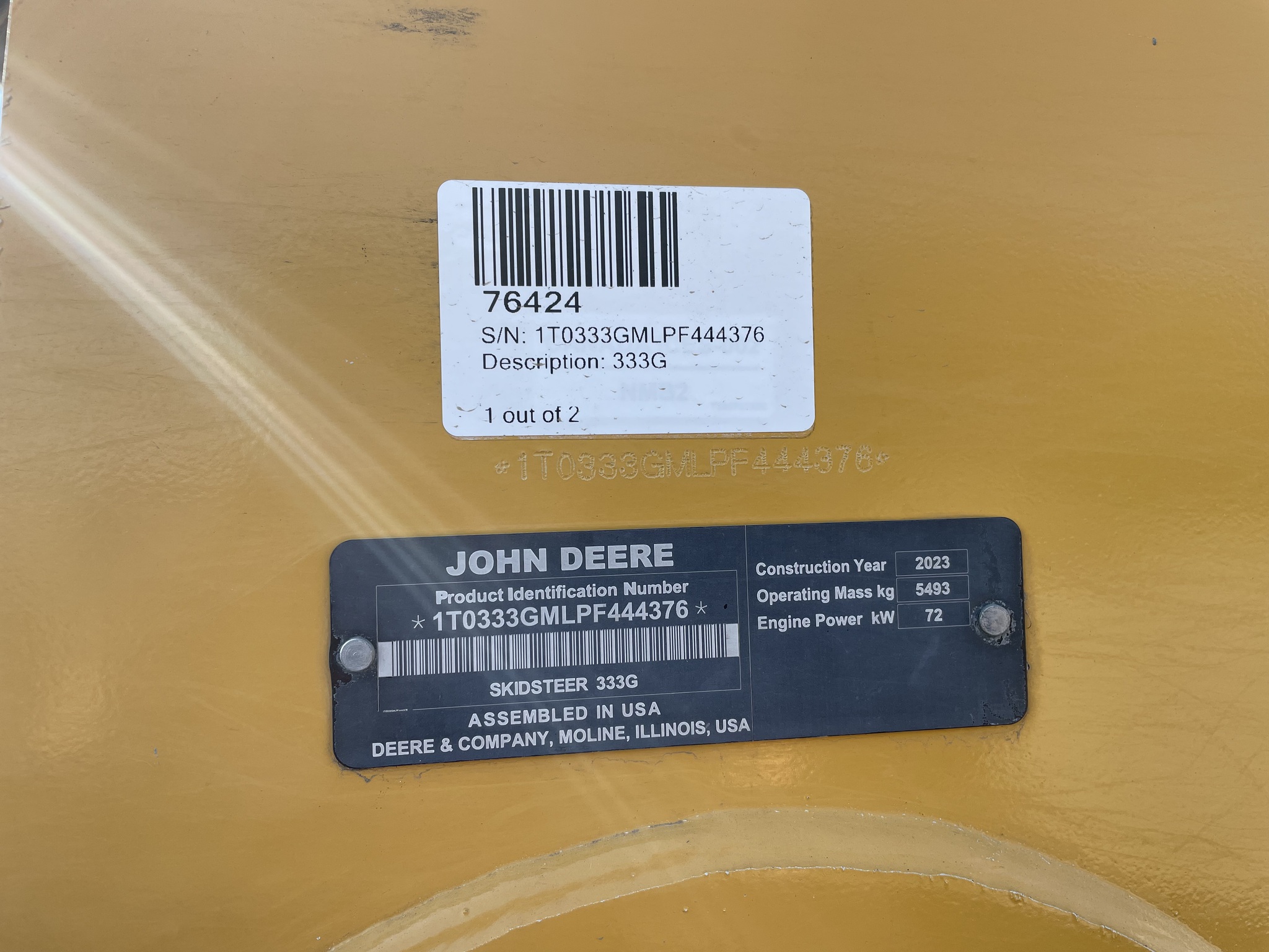 2023 John Deere 333G Image 8