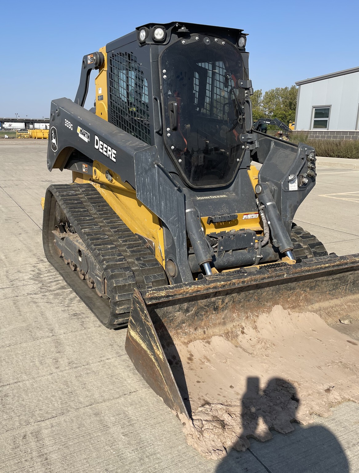 2023 John Deere 333G Image 3