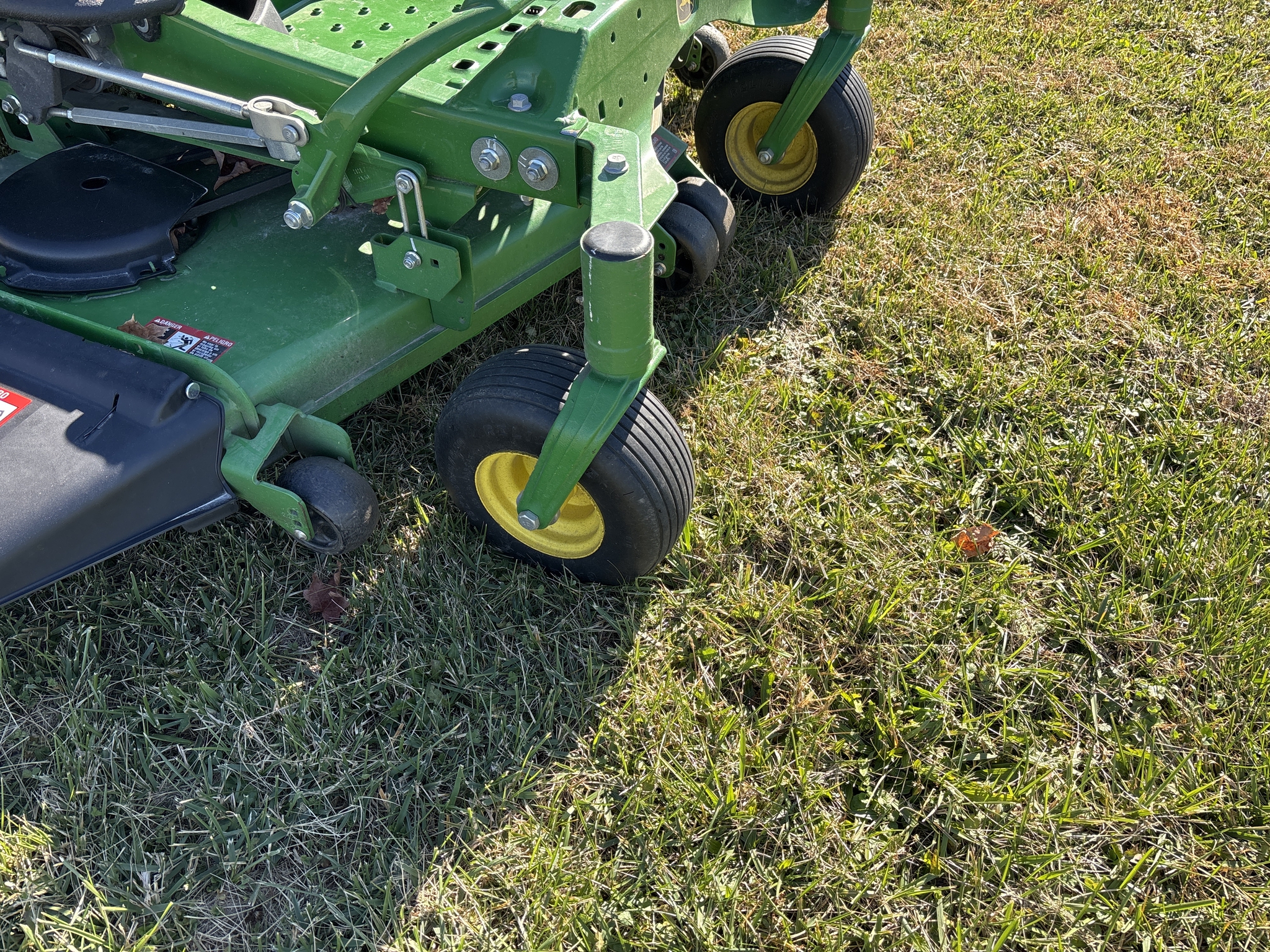 Used 2023 John Deere Z930M Zero Turn Mowers at Koenig Equipment in Urbana, OH - PhotoXL10