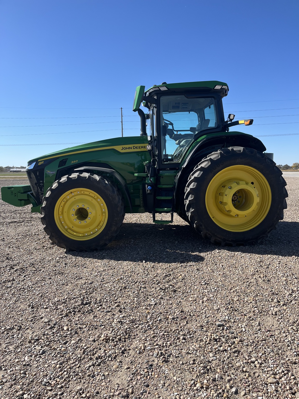 2025 John Deere 8R 340 Image 4