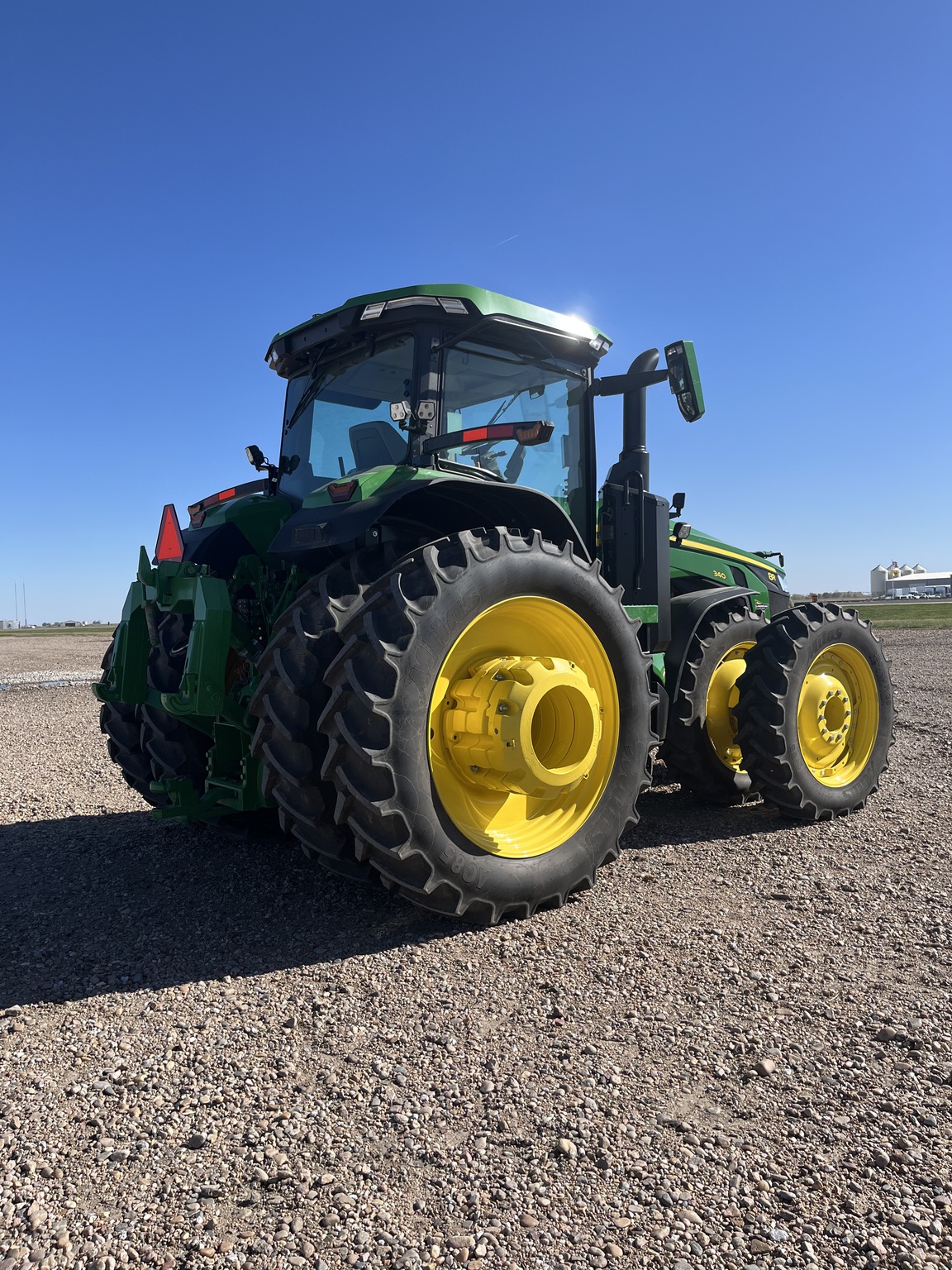 2025 John Deere 8R 340 Image 7