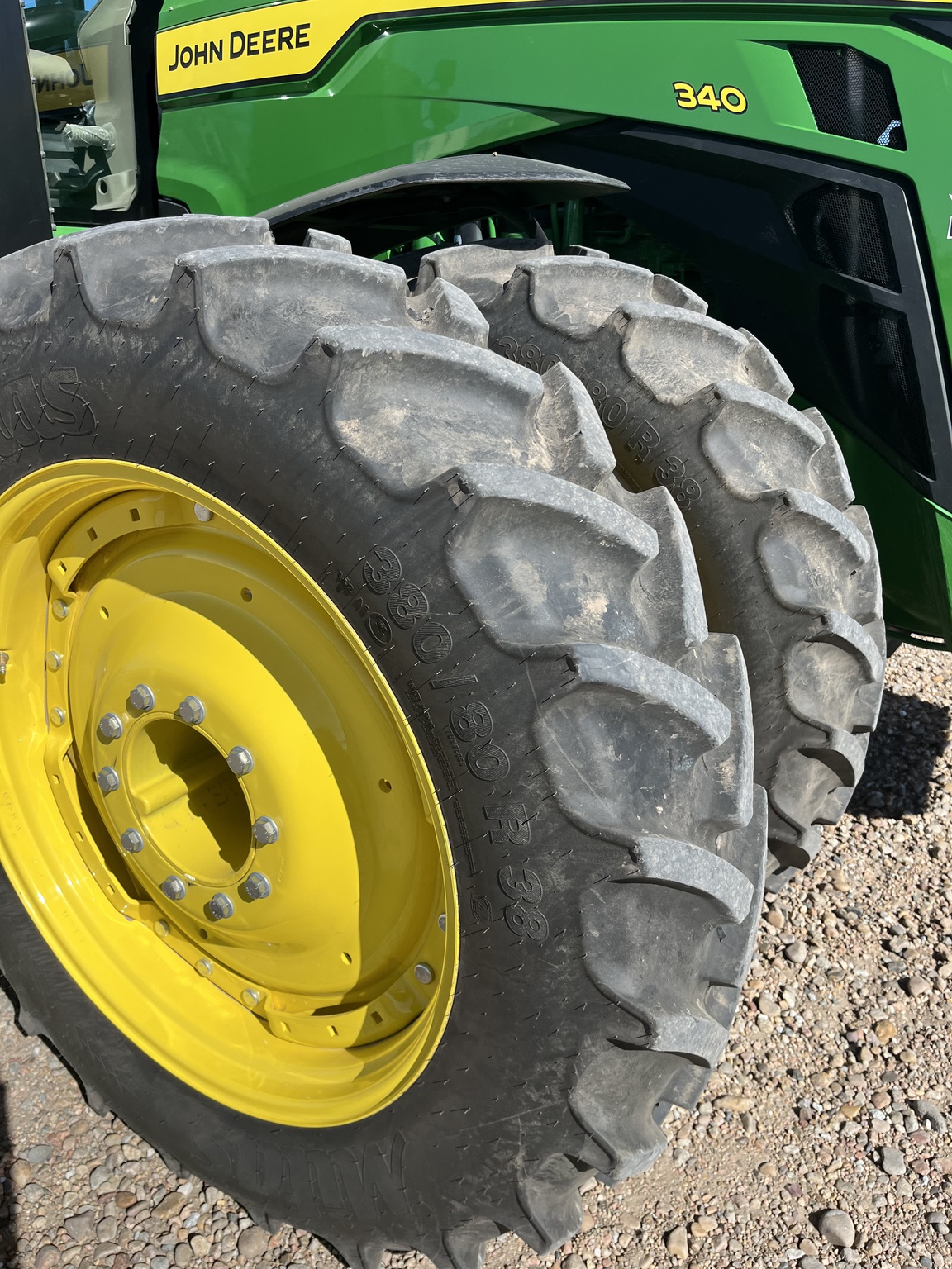 2025 John Deere 8R 340 Image 12