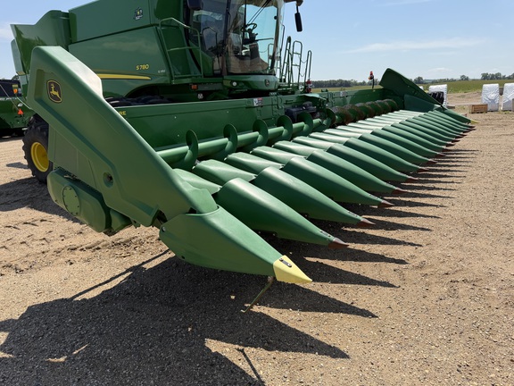 2023 John Deere C18R - Photo6