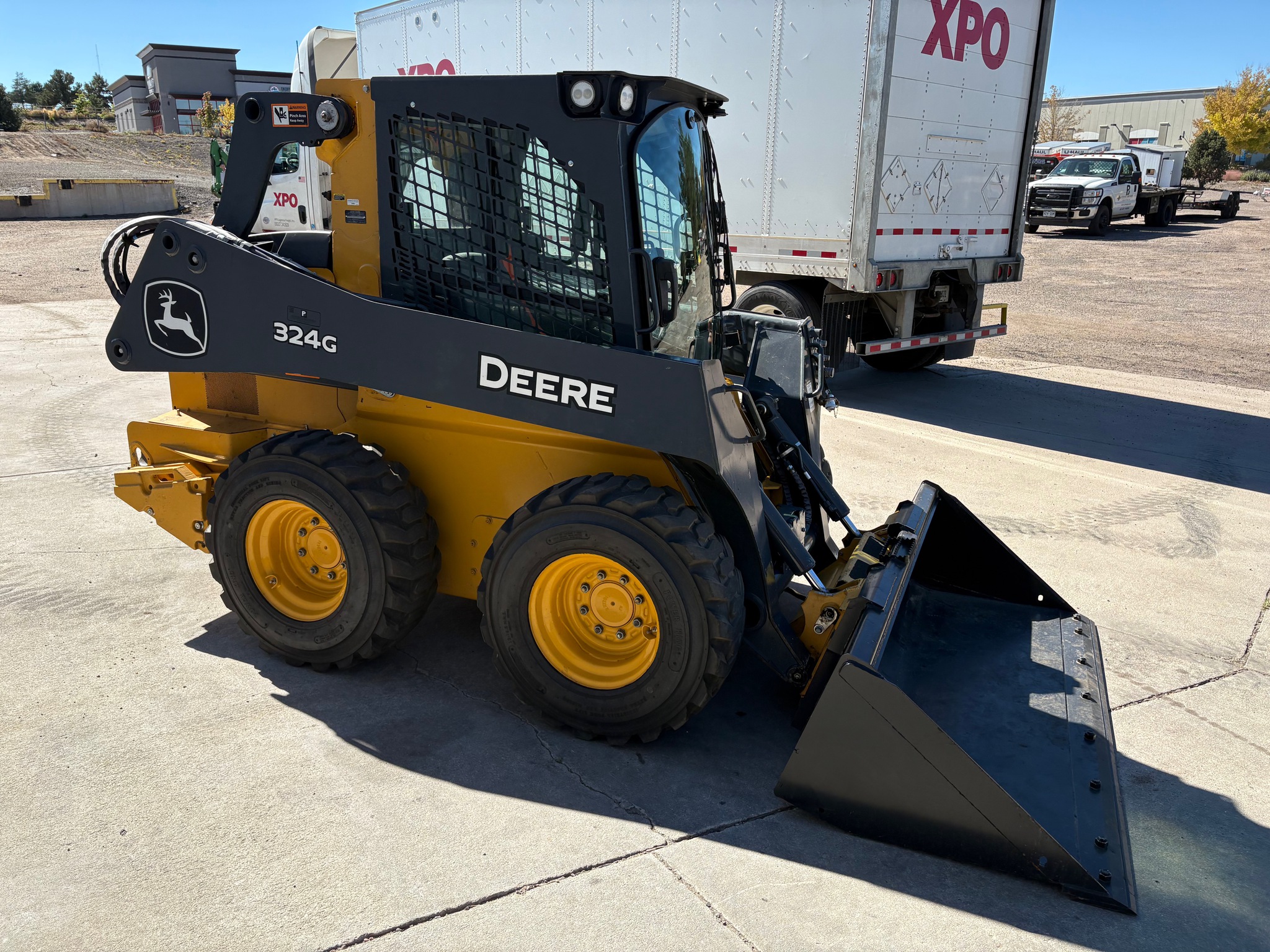 2022 John Deere 324G Image 6