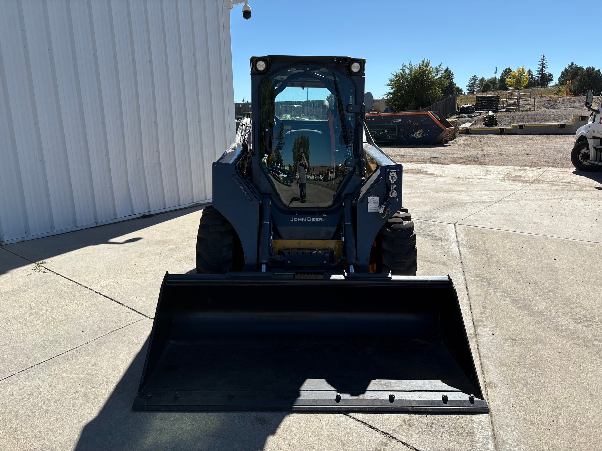 2022 John Deere 324G Image 7
