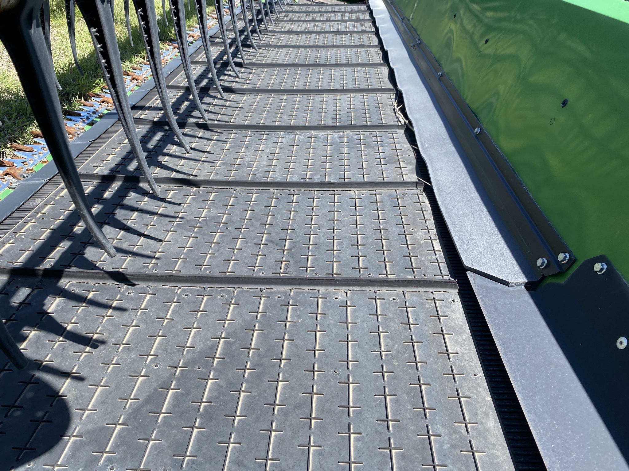 2023 John Deere HD35R Image 7