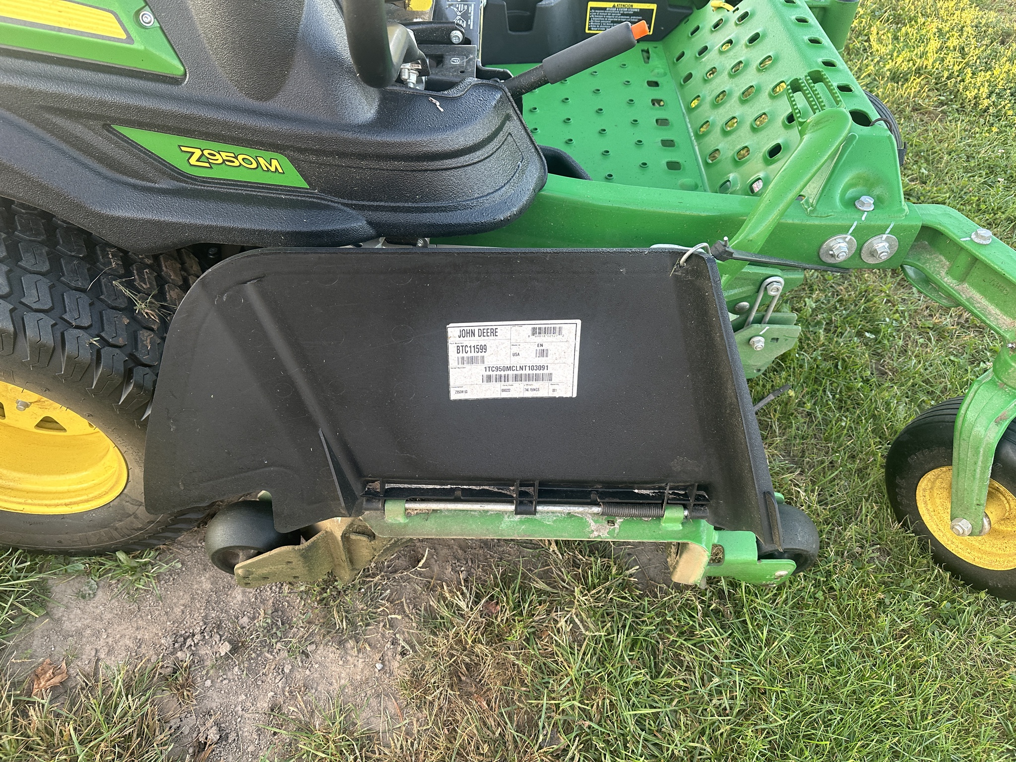 2022 John Deere Z950M Image 6