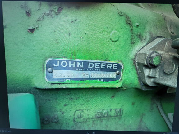 Photo of 1986 John Deere 2350