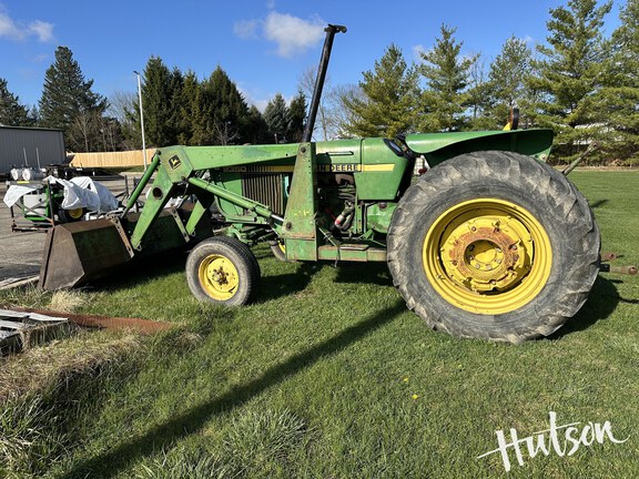 Photo of 1986 John Deere 2350