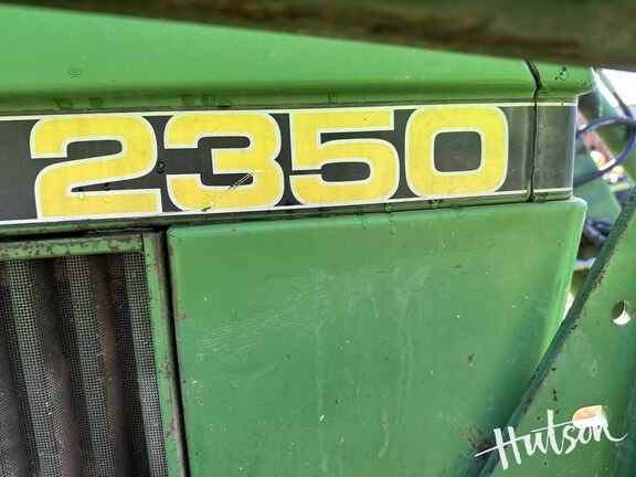 Photo of 1986 John Deere 2350