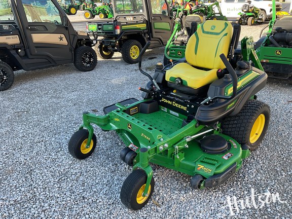 Photo of 2024 John Deere Z930M