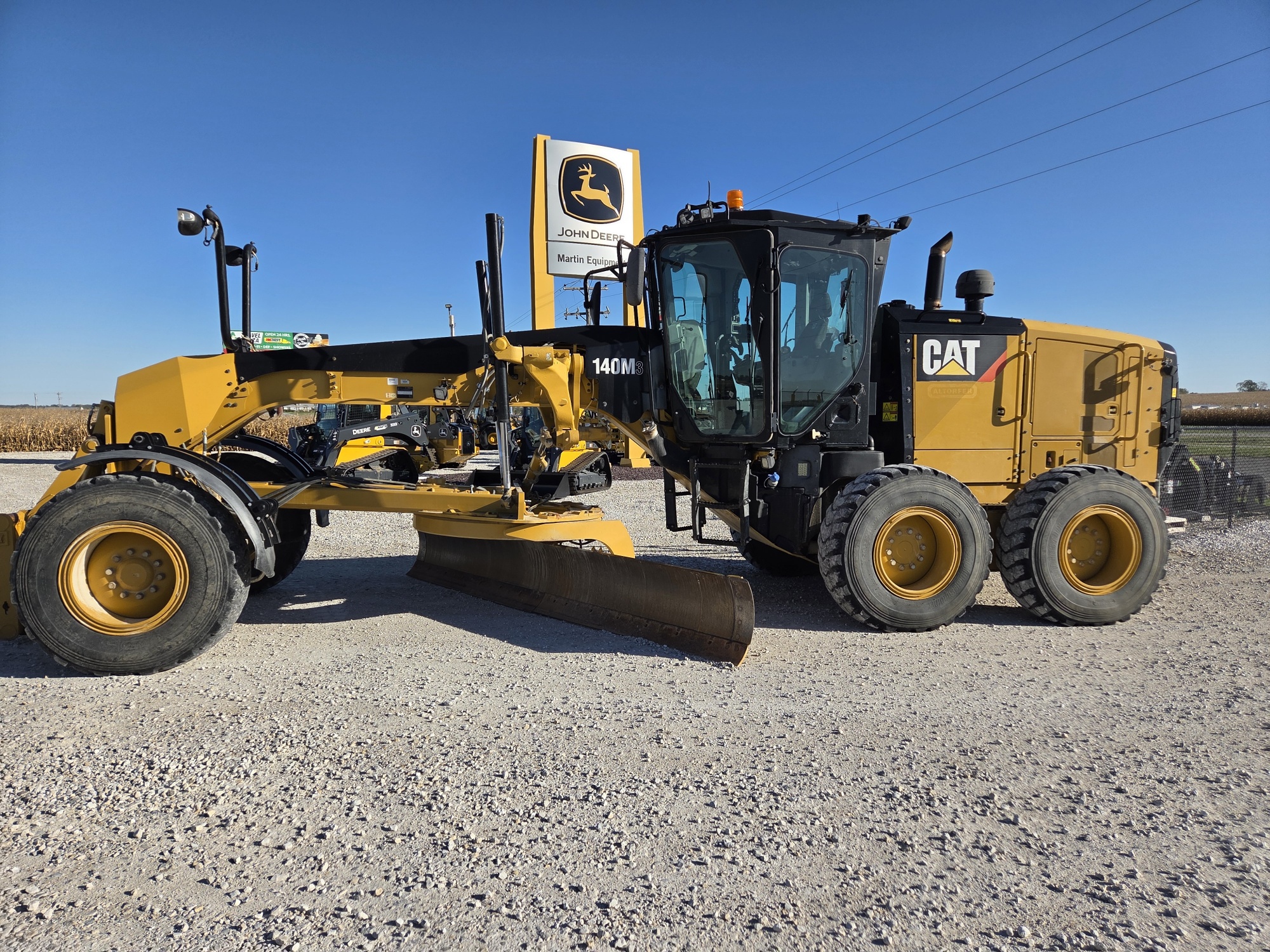 2015 Caterpillar 140M-3 Image 1