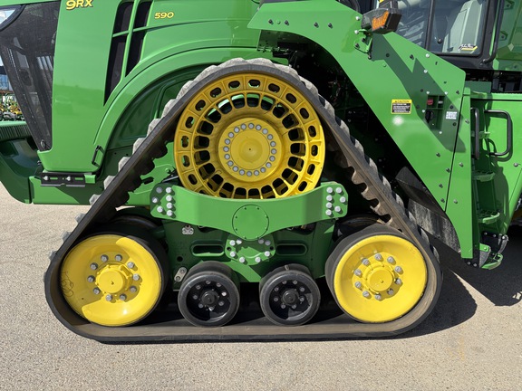 Used 2025 John Deere 9RX 590 Track Tractors at Horizon Ag & Turf in Edmonton West, AB - Photo10