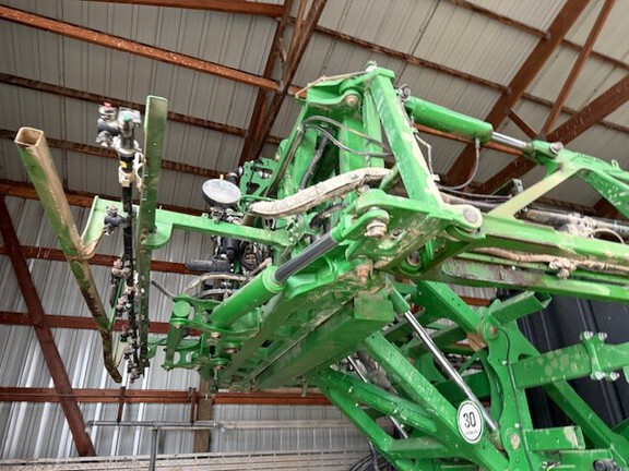 Photo of 2018 John Deere R4030