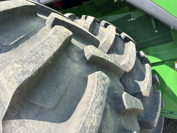 Used 2025 John Deere S7 900 Combines at Horizon Ag & Turf in Lloydminster, AB - Photo15